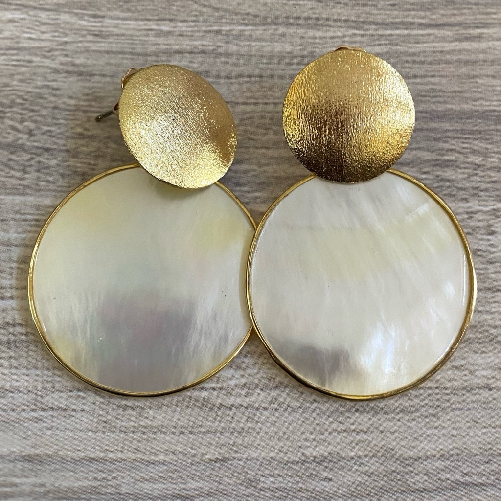 Cristina Sabatini Mini Pebble Stack White Mother Of Pearl Earrings